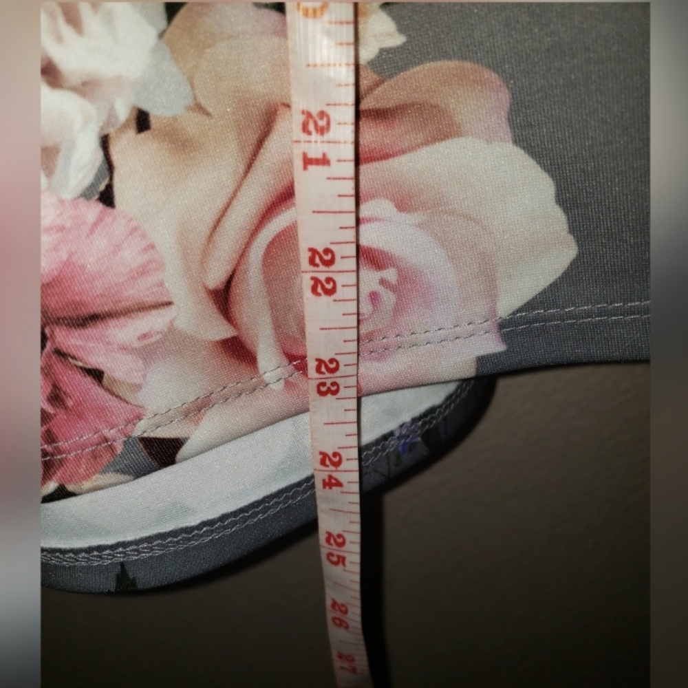 Dress - Picture 4 of 8